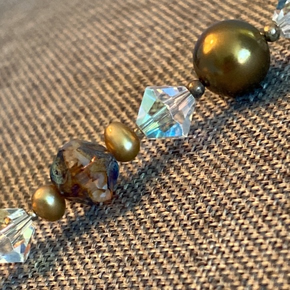 Vintage Crystal and Gold Pearl Bracelet - Picture 6 of 7